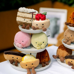Eleonora Bonucci 港站：激萌玩偶热卖！入手 JELLYCAT、BON TON TOYS 等